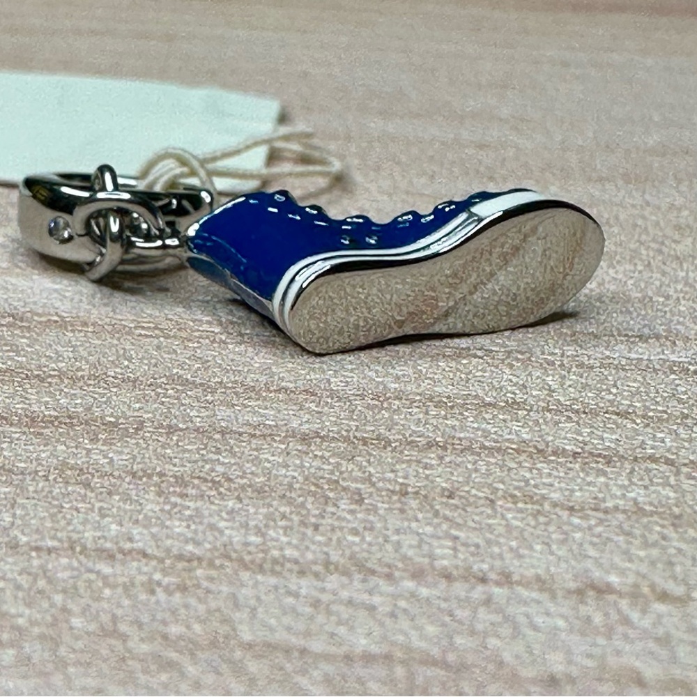 Fossil Brand Sneaker Charm - Picture 5 of 5
